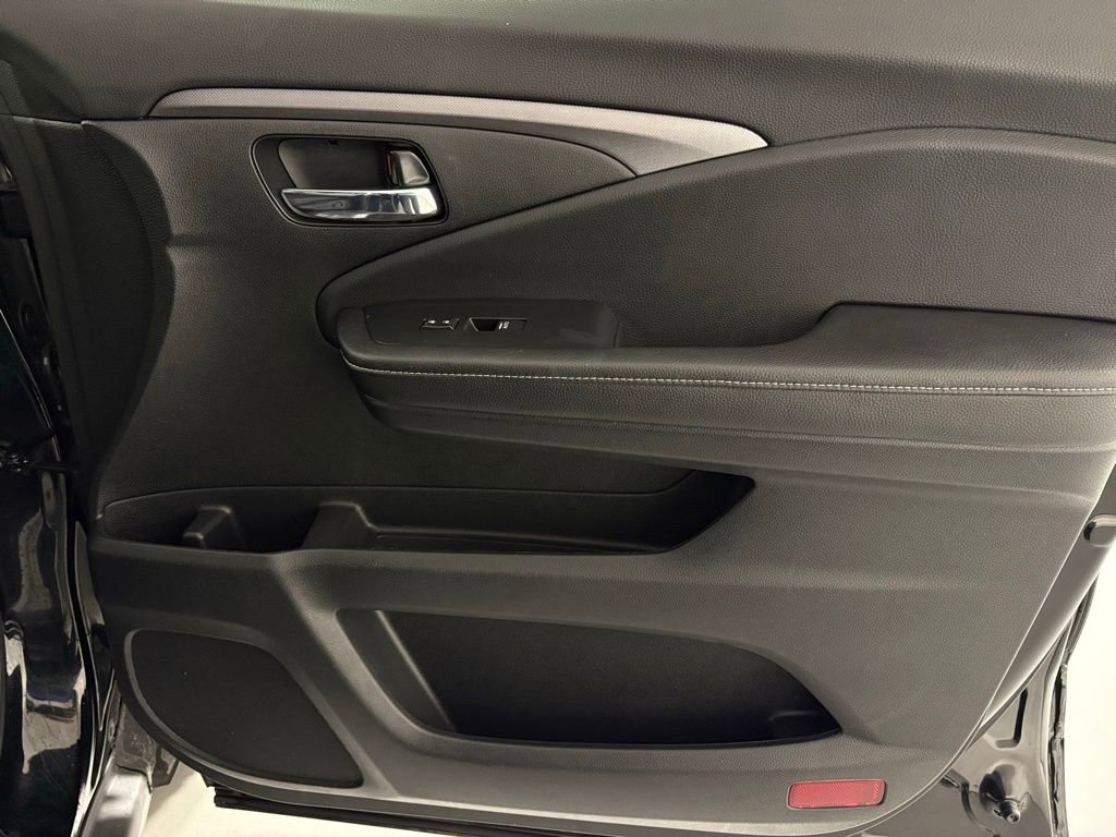 Used 2025 Honda Ridgeline RTL image 48