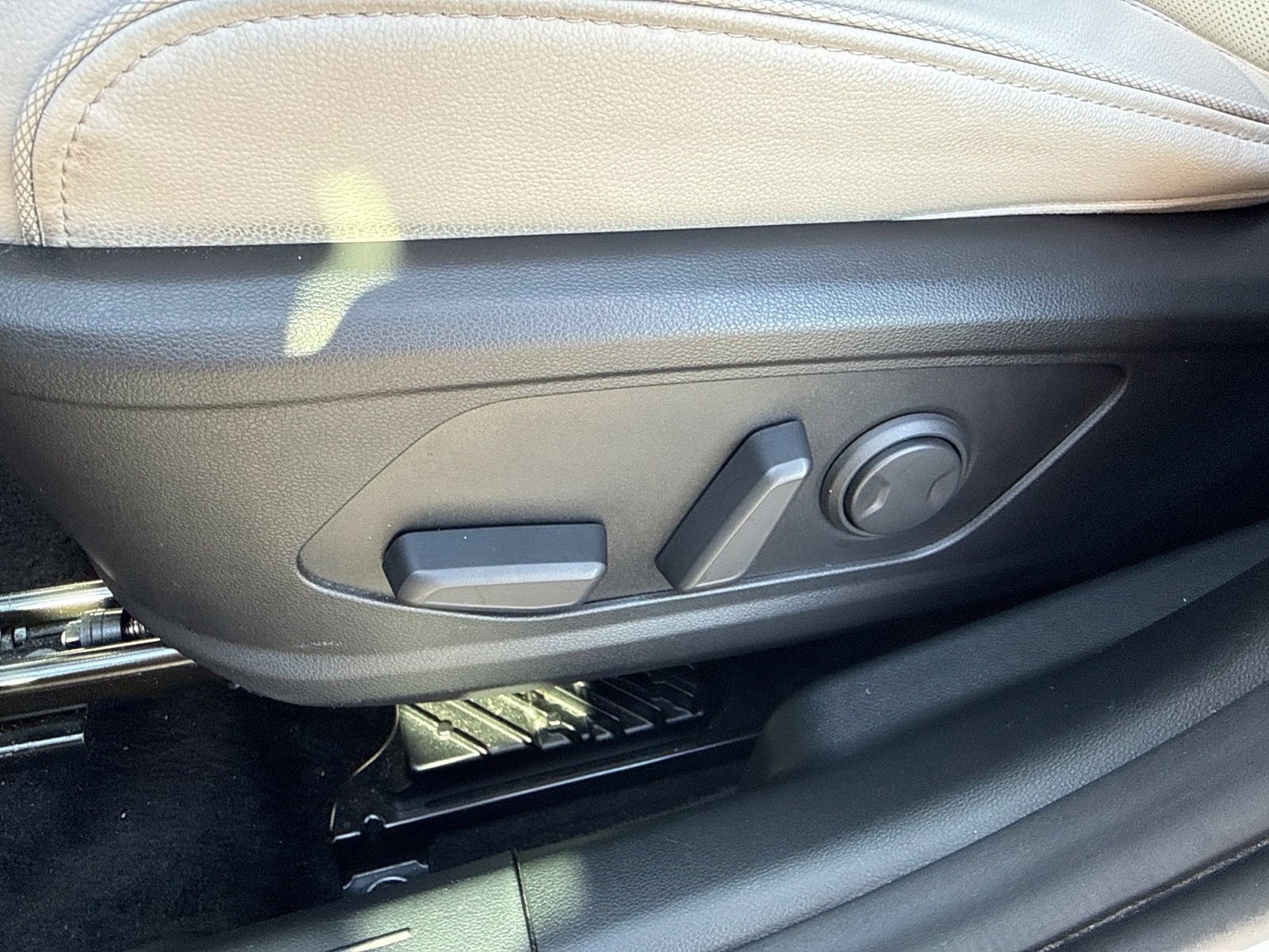 Used 2023 Hyundai Tucson Limited FWD image 19