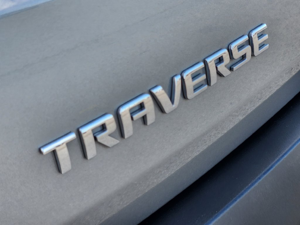 Used 2023 Chevrolet Traverse LS FWD image 13