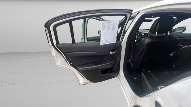 Used 2014 Chrysler 200 Limited image 21