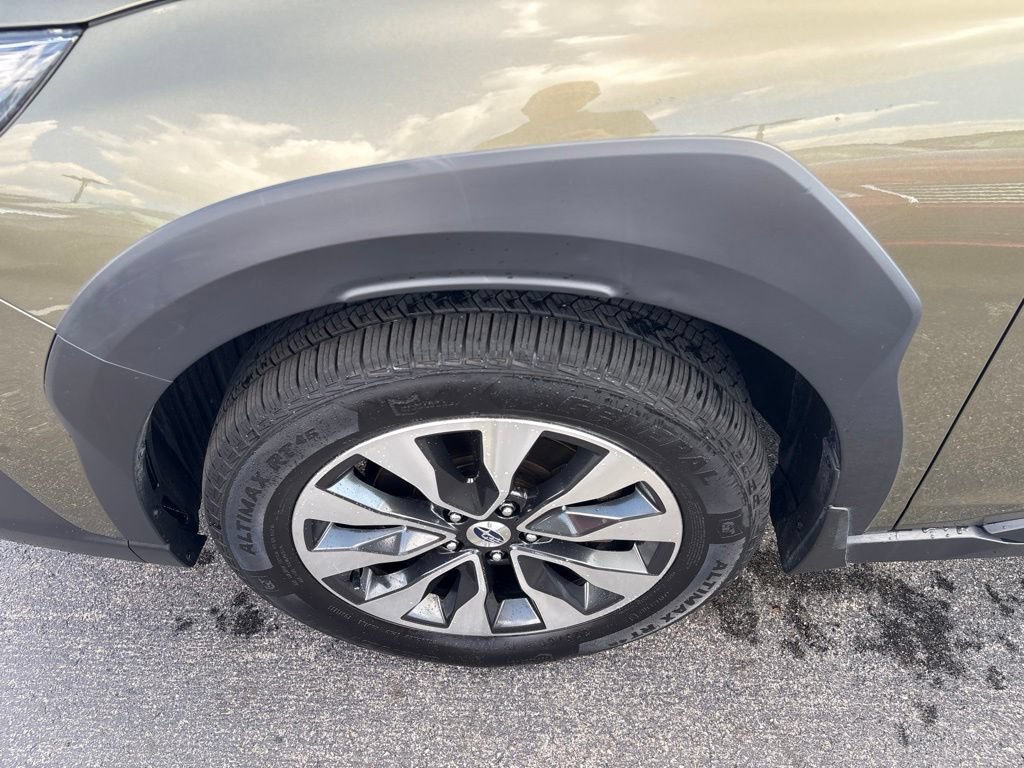 Certified 2024 Subaru Outback Limited AWD/4WD image 7