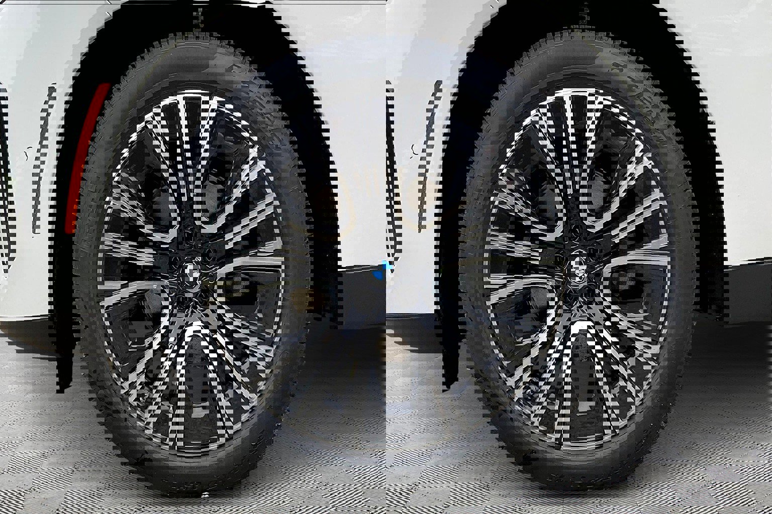 New 2025 BMW X3 xDrive30i w/ Premium Package image 16