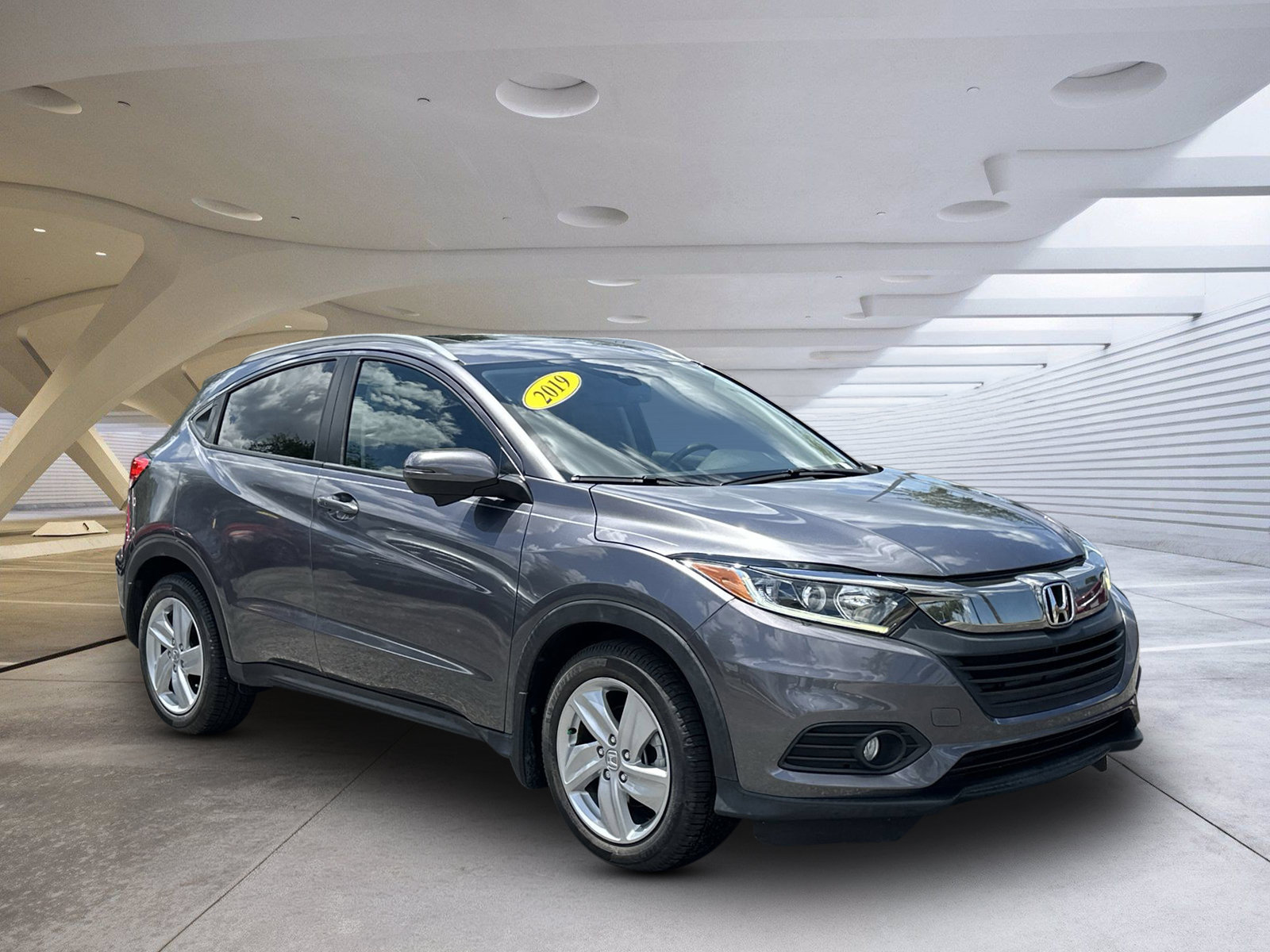 Used 2019 Honda HR-V EX-L image 1