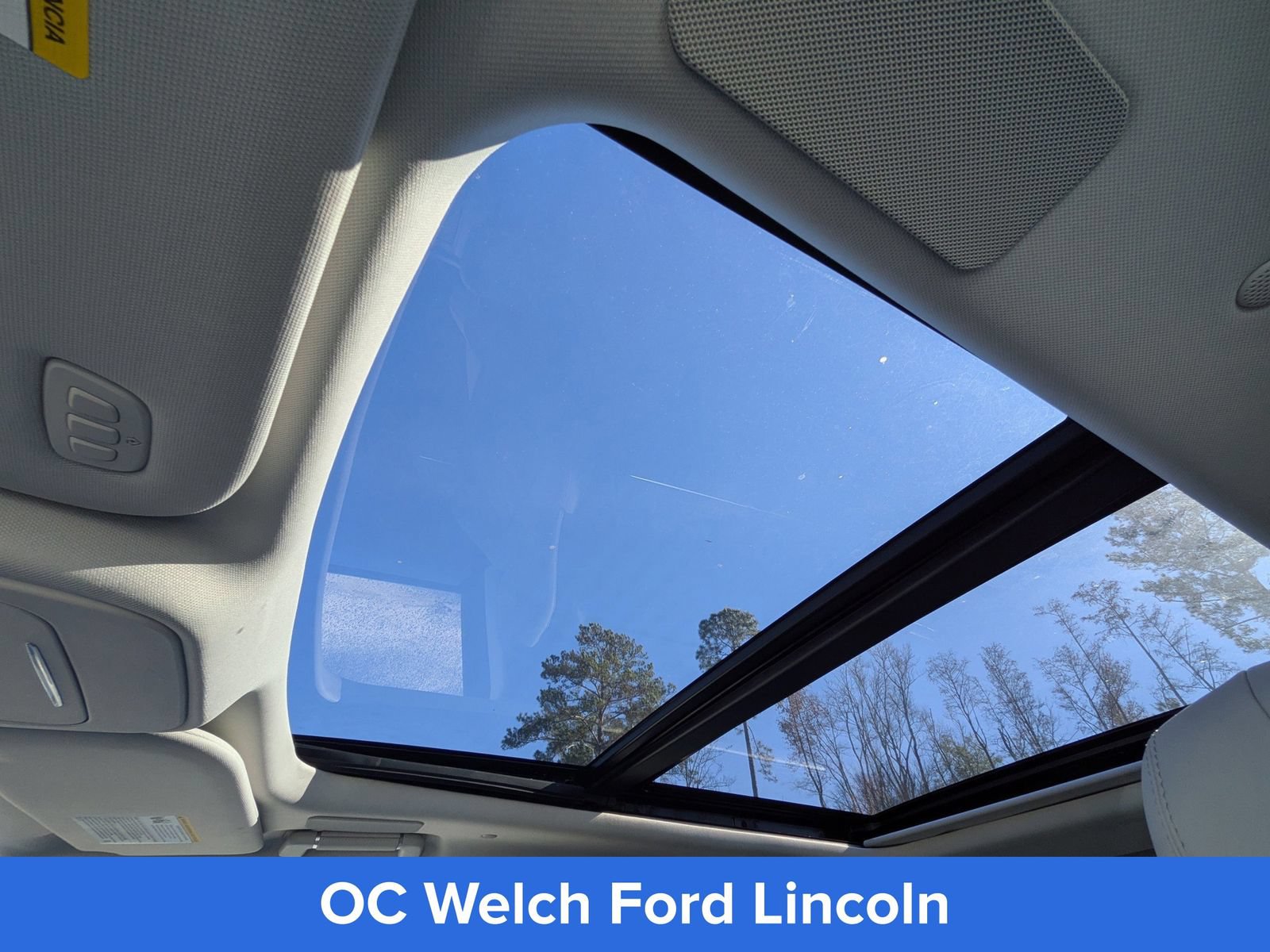 Certified 2025 Lincoln Navigator Reserve AWD/4WD image 25