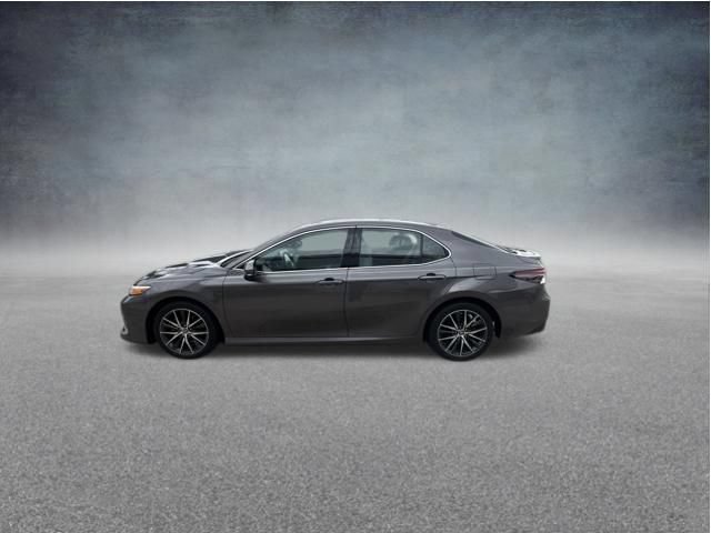 Used 2023 Toyota Camry XLE FWD image 14