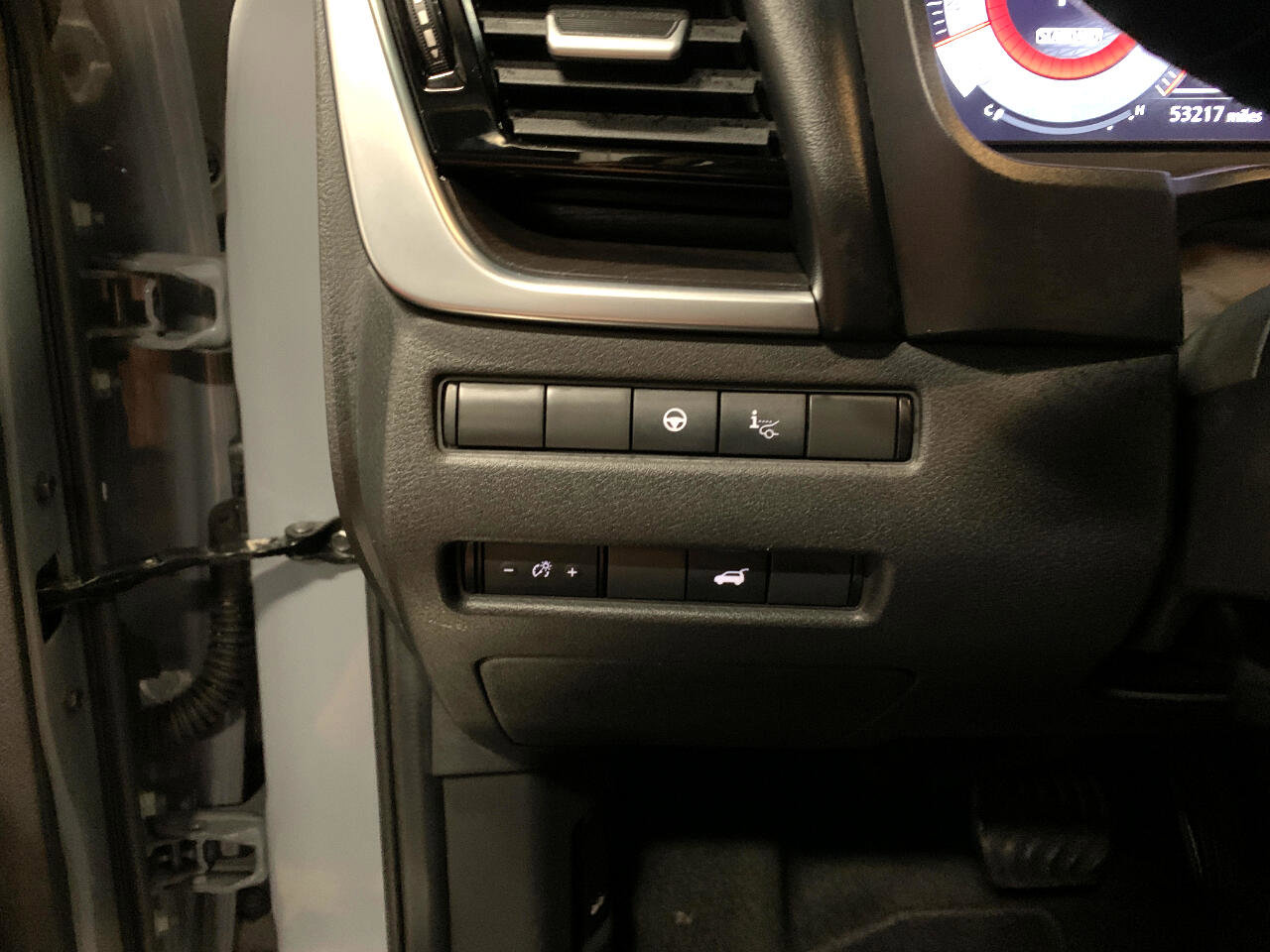 Used 2023 Nissan Rogue Platinum w/ Platinum Premium Package image 30