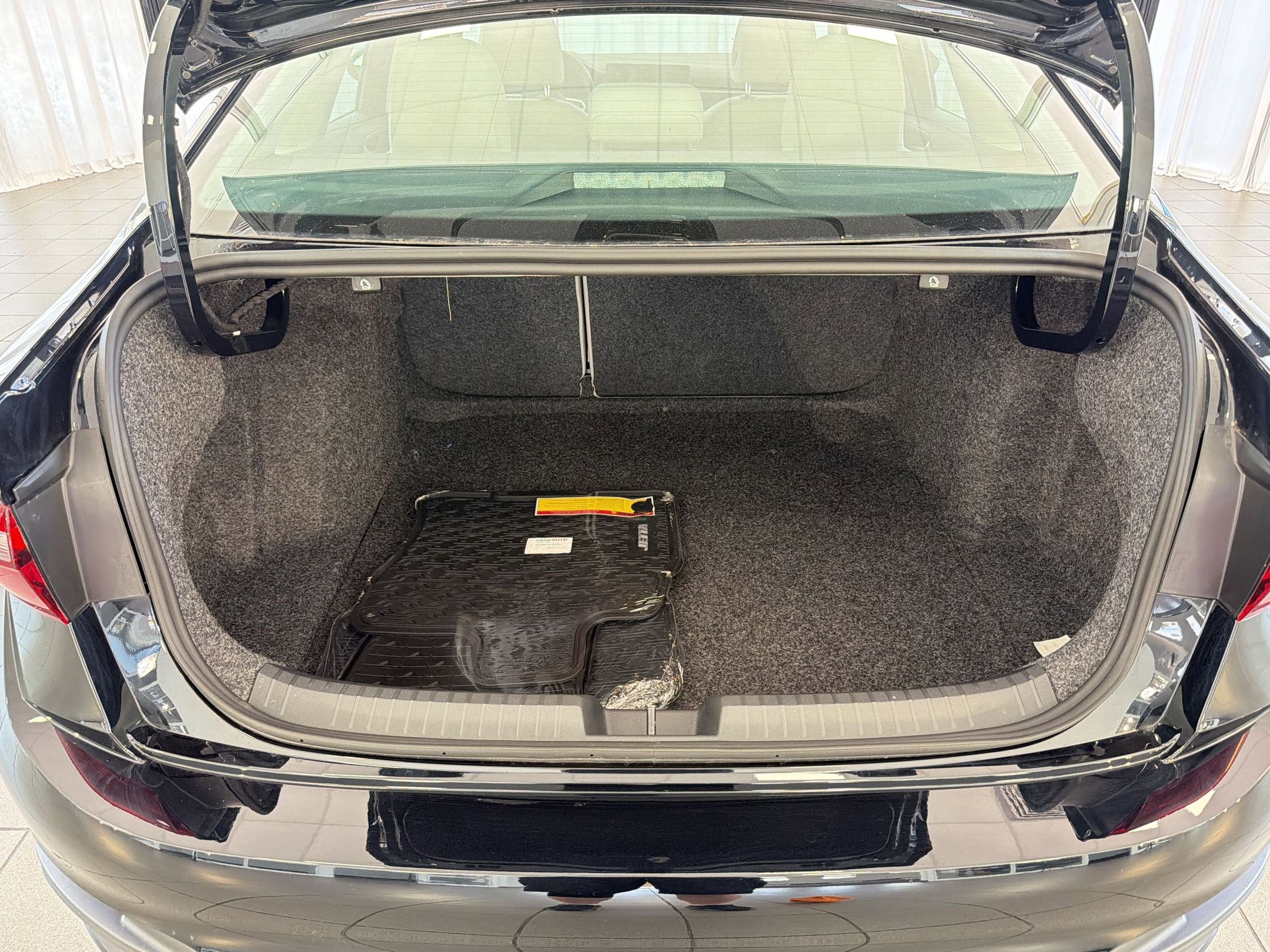 Used 2026 Volkswagen Jetta S FWD image 31