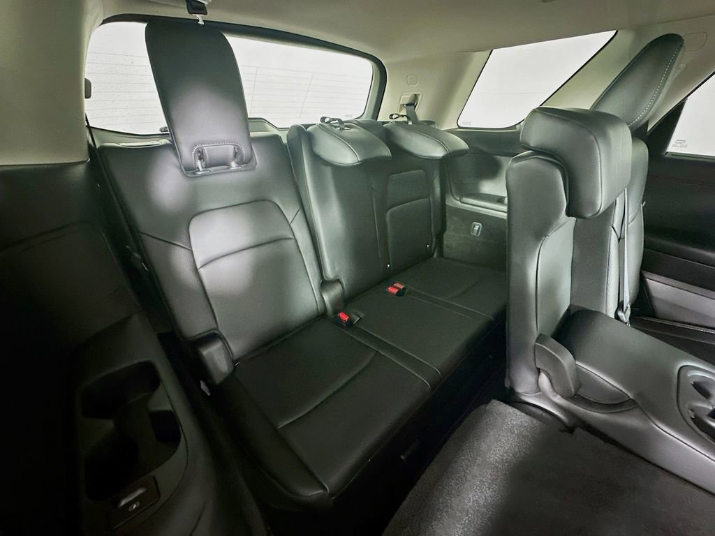 Used 2025 Nissan Pathfinder SL w/ Cargo Package image 40