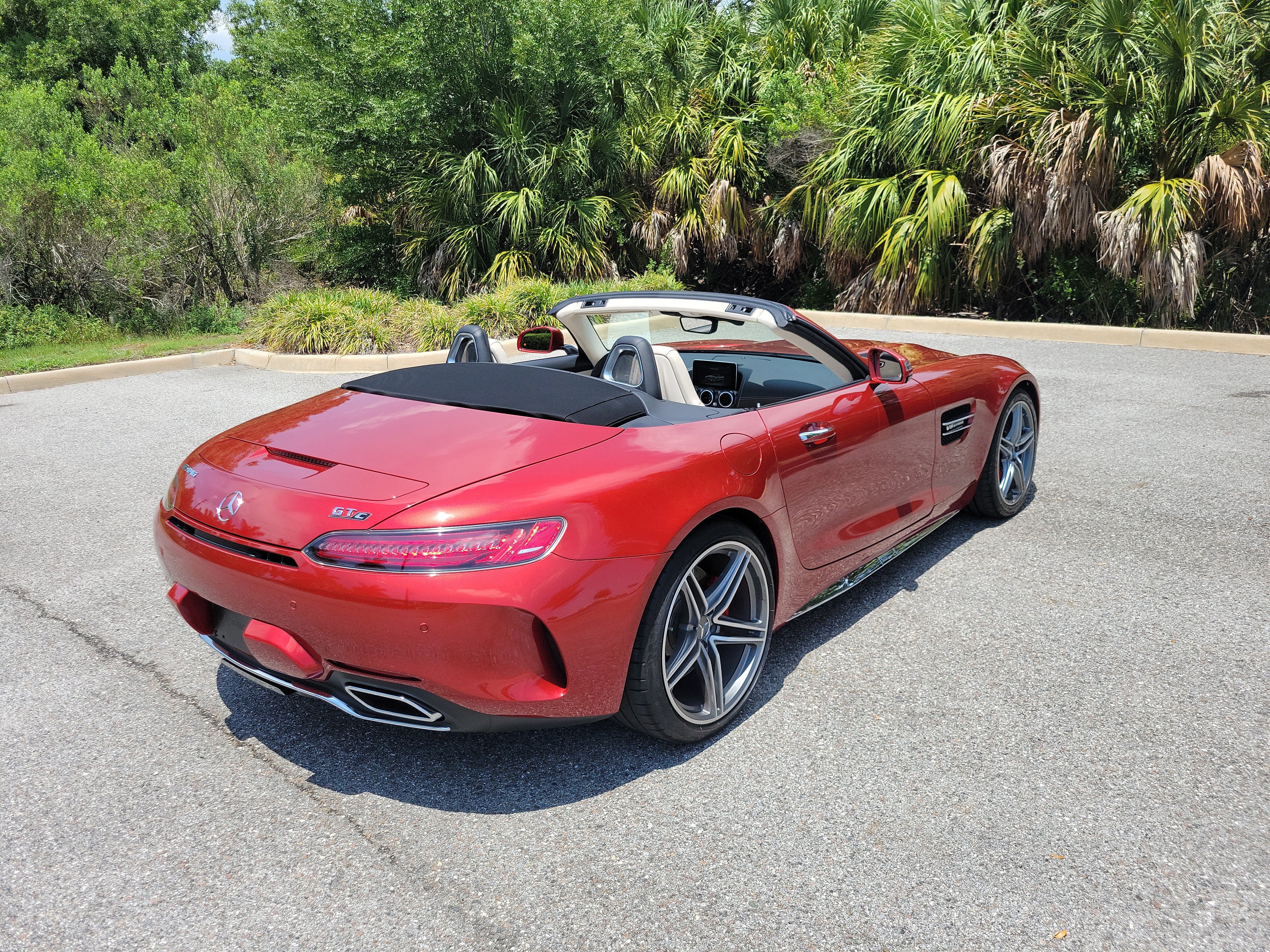 Used 2018 Mercedes-Benz AMG GT C image 4