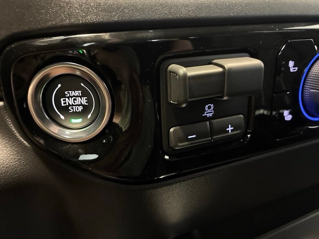 New 2026 Chevrolet Silverado 1500 RST w/ RST All Star Premium Package AWD/4WD image 18
