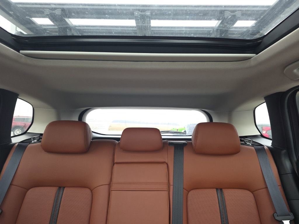 Used 2023 MAZDA CX-50 Meridian Edition w/ Apex Package image 45