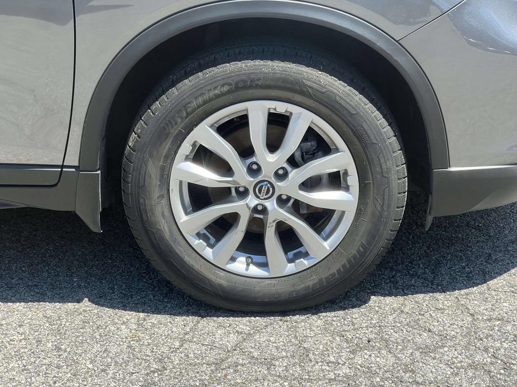 Used 2020 Nissan Rogue SV AWD/4WD image 7