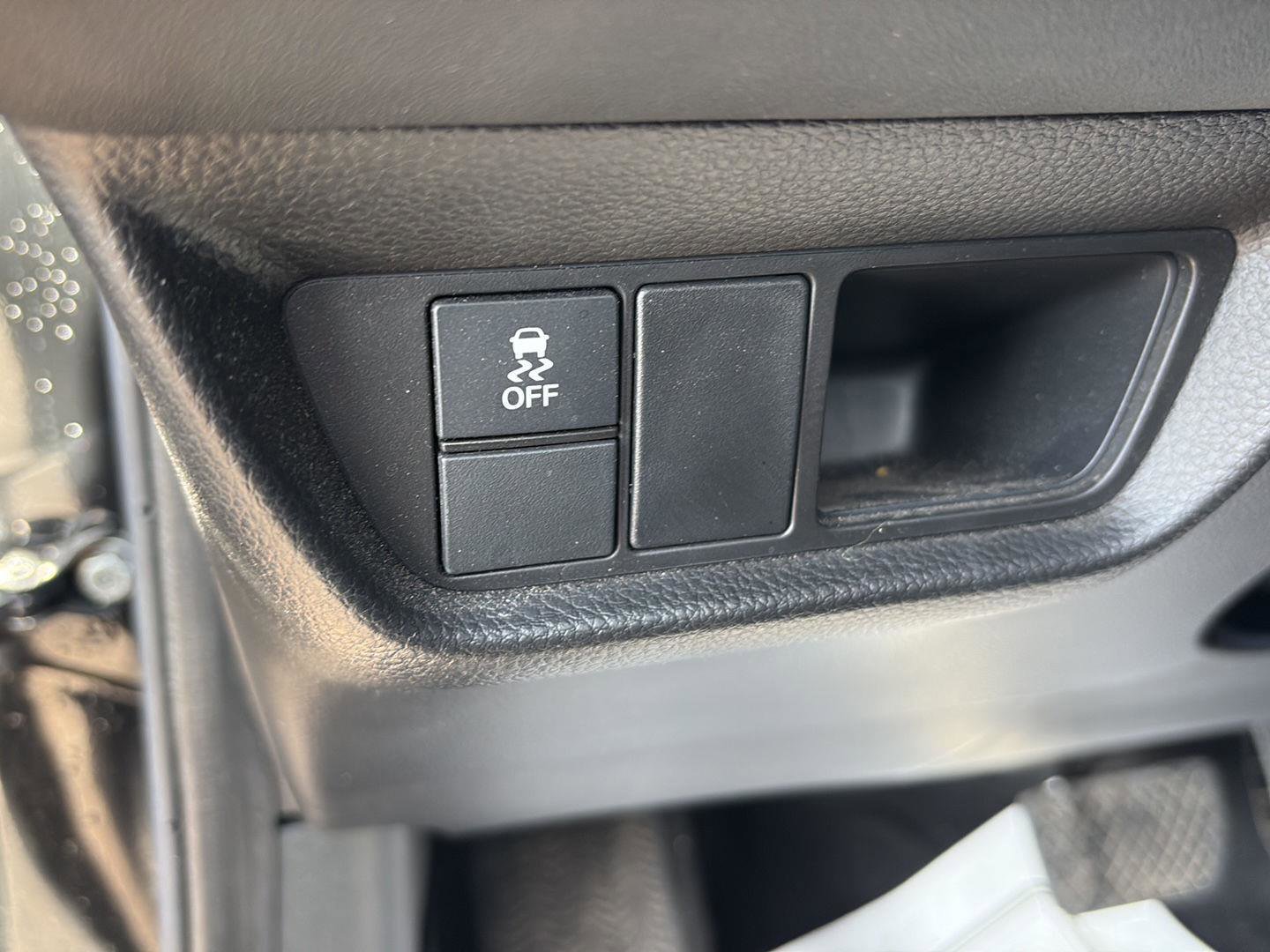 Certified 2024 Honda HR-V LX image 9