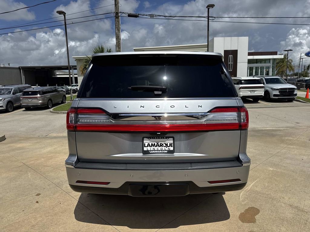 Used 2020 Lincoln Navigator Reserve w/ Luxury Package image 8
