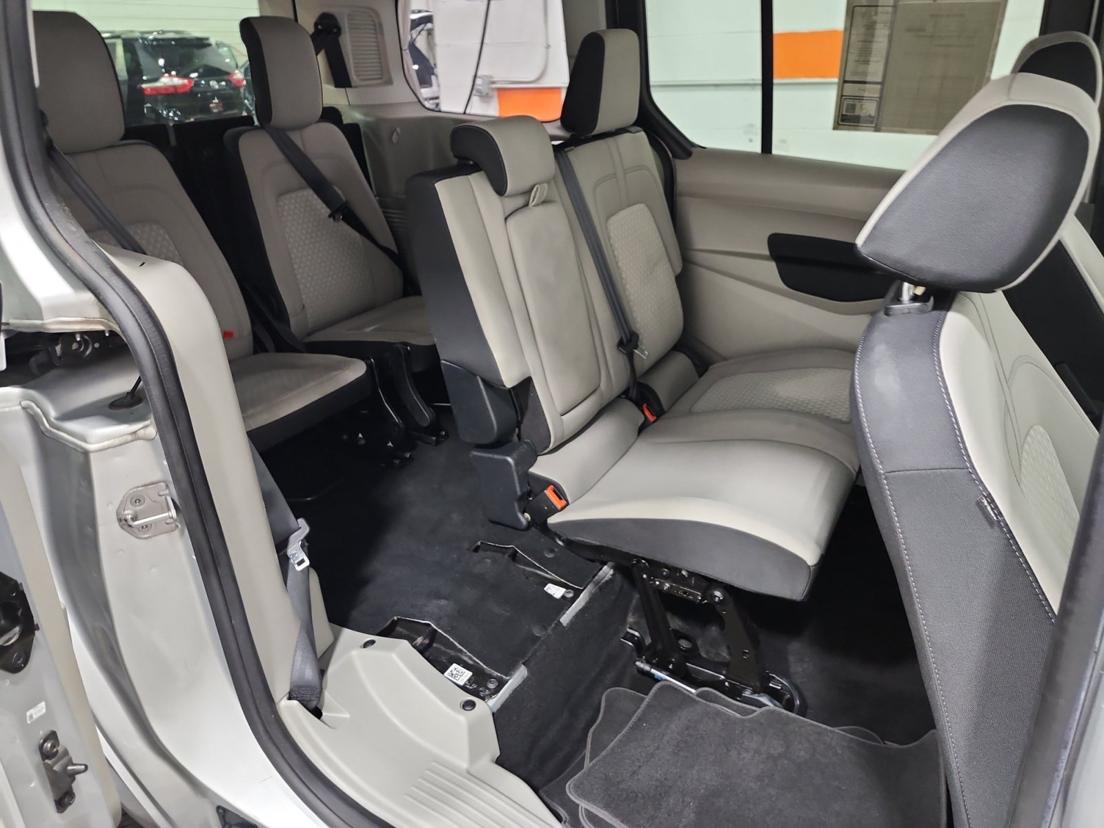 Used 2022 Ford Transit Connect XLT FWD image 16