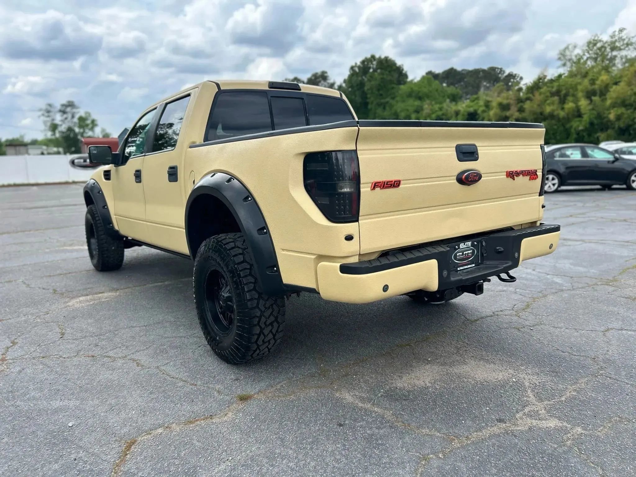 Used 2014 Ford F150 Raptor w/ Equipment Group 801A Luxury image 11