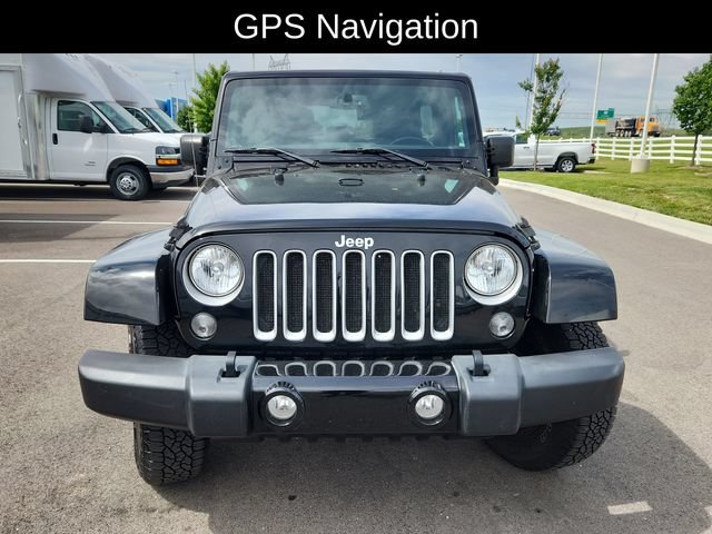 Used 2018 Jeep Wrangler Unlimited Sahara AWD/4WD image 2