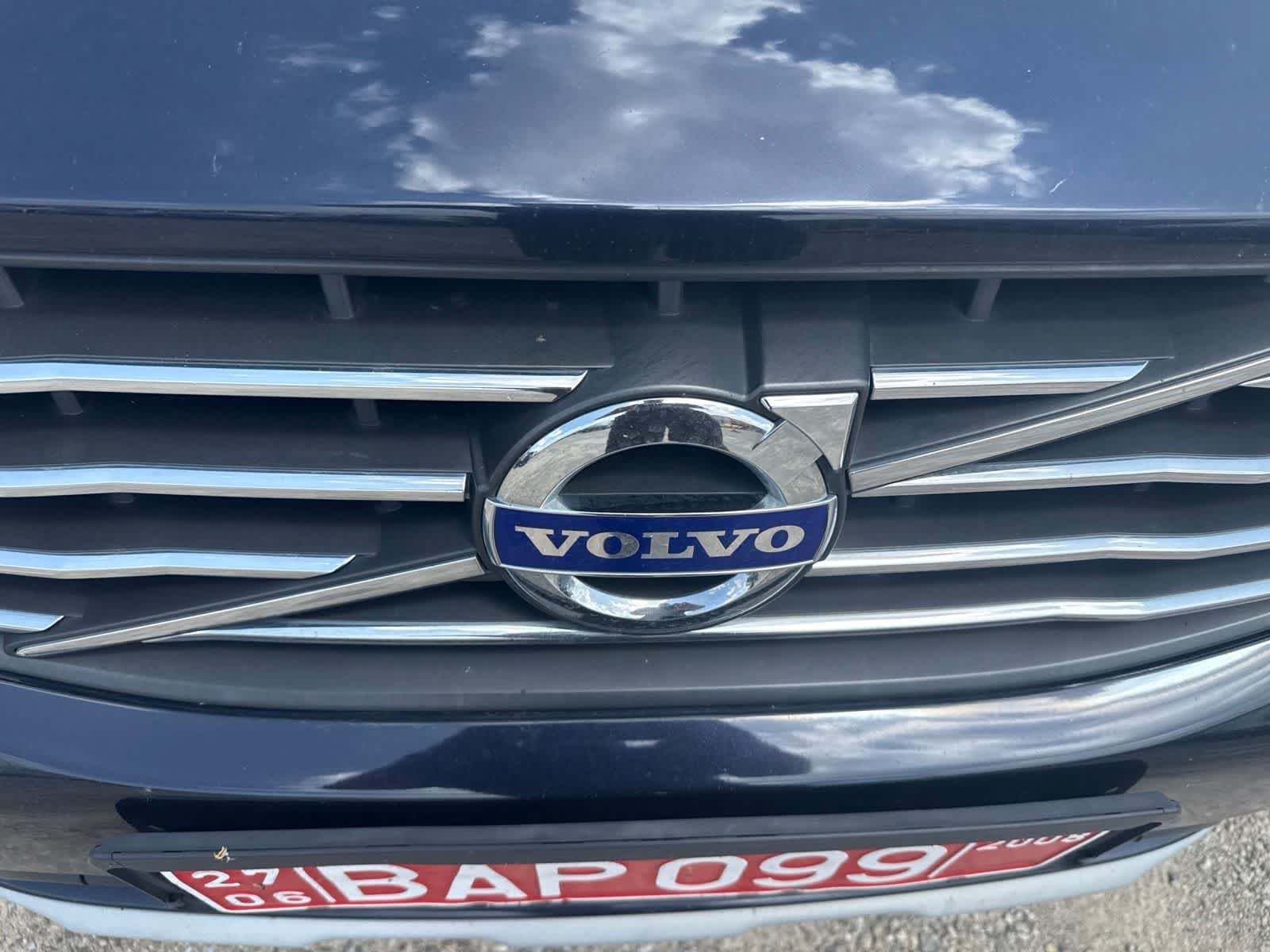Used 2016 Volvo XC60 T6 AWD/4WD image 11