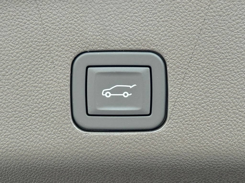 New 2026 Cadillac Escalade Luxury w/ Touring Package AWD/4WD image 39