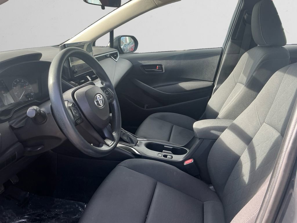 Used 2023 Toyota Corolla LE image 9
