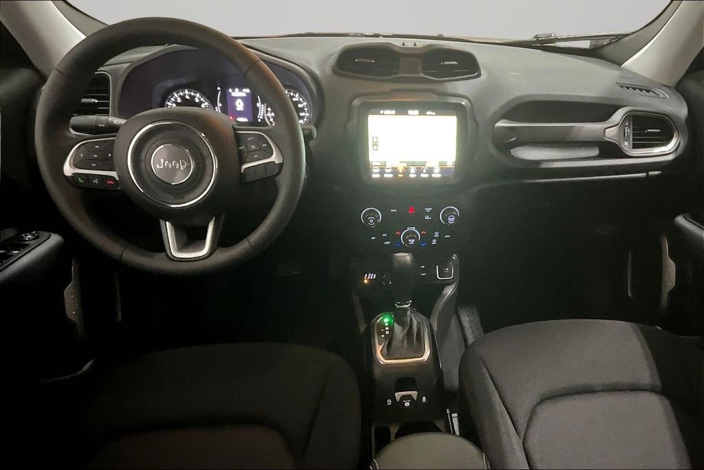 Used 2023 Jeep Renegade Latitude AWD/4WD image 7