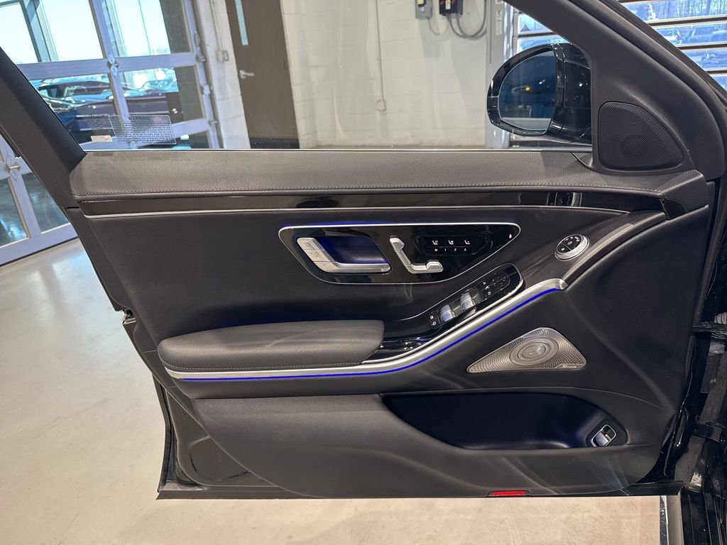 Used 2023 Mercedes-Benz S 500 S 500 w/ AMG Line image 11