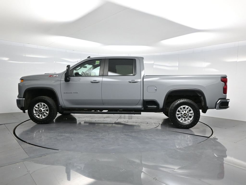 Used 2024 Chevrolet Silverado 2500 LT w/ Convenience Package image 44