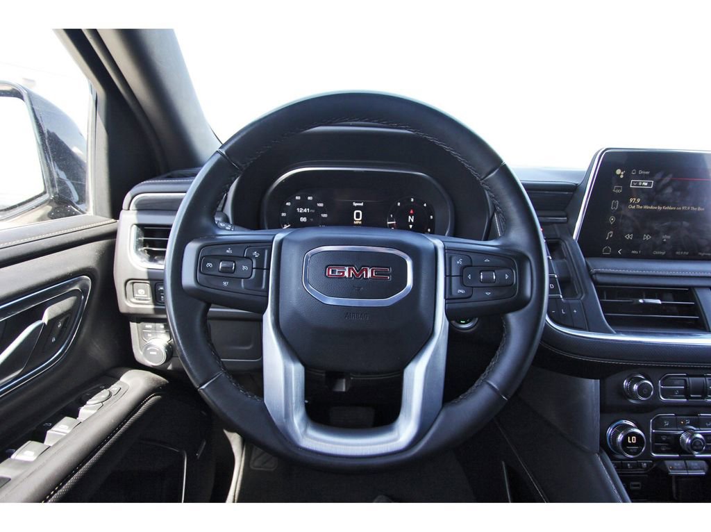 Used 2024 GMC Yukon SLT image 15