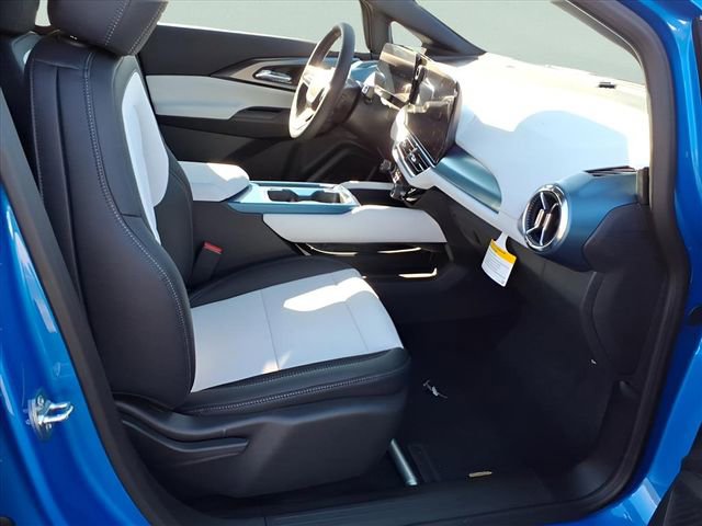 New 2026 Chevrolet Equinox EV LT AWD/4WD image 18