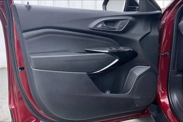 Certified 2024 Chevrolet Trax RS w/ Sunroof Package FWD image 21
