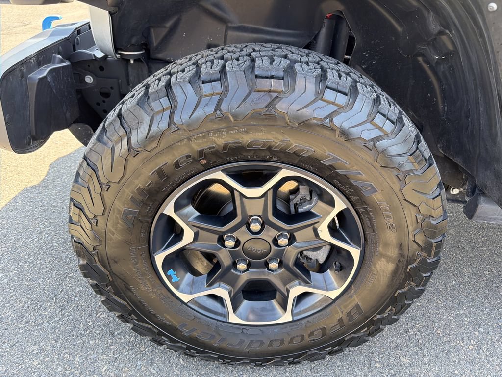 Used 2023 Jeep Wrangler Unlimited Rubicon 4xe w/ Cold Weather Group AWD/4WD image 27