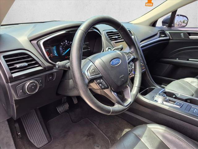 Used 2020 Ford Fusion Energi Titanium FWD image 9