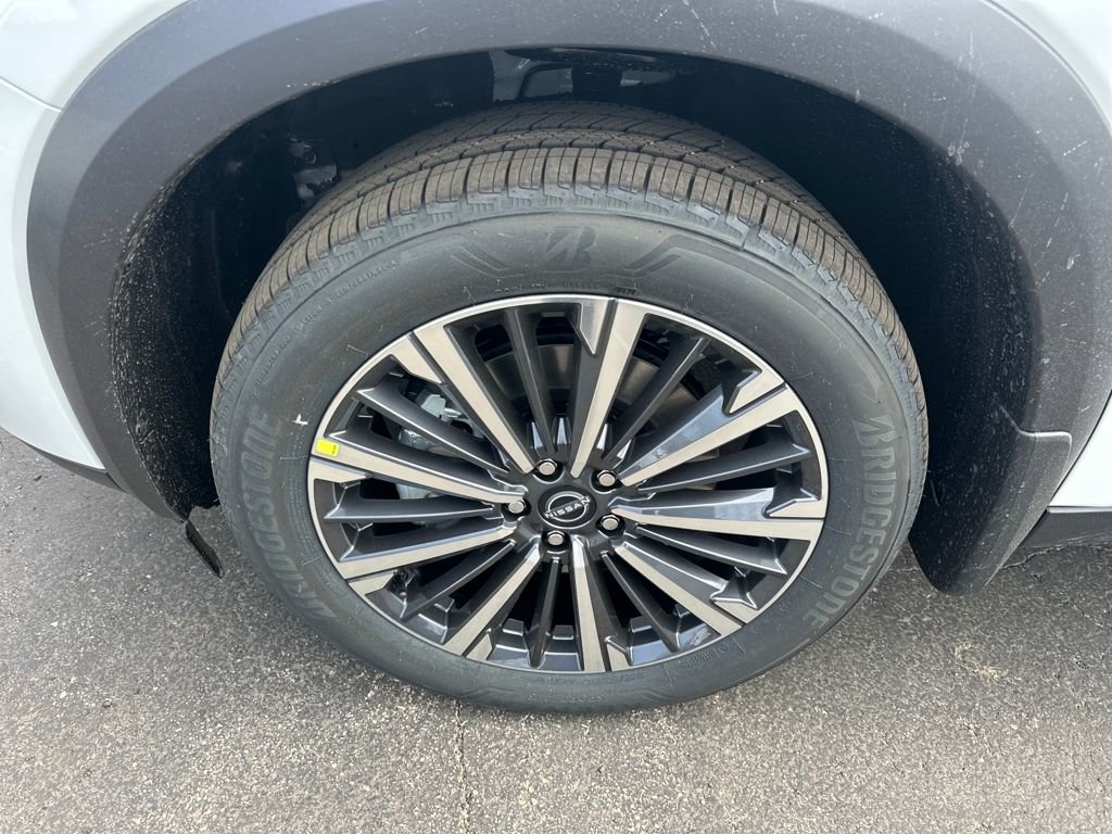 New 2026 Nissan Pathfinder Platinum AWD/4WD image 42