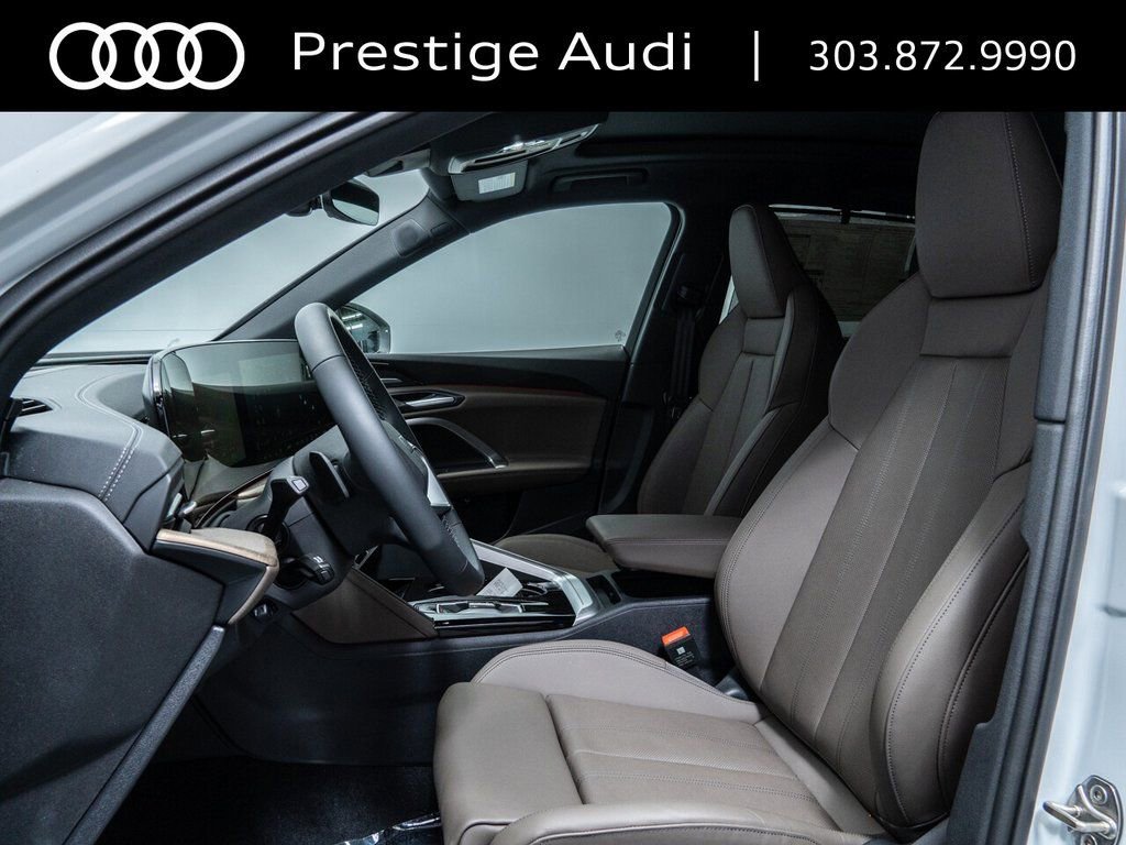 Used 2025 Audi Q5 Premium Plus w/ Premium Plus AWD/4WD image 6
