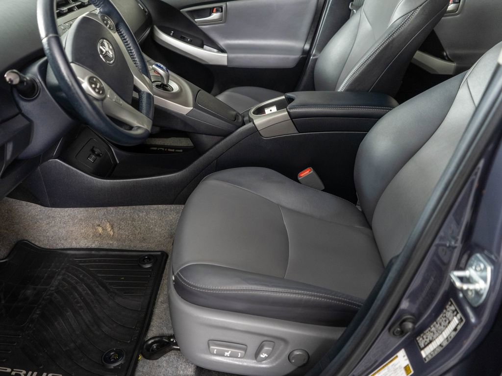 Used 2015 Toyota Prius Four image 10