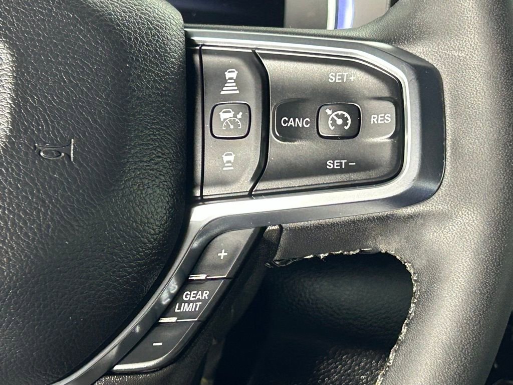 Used 2025 RAM 3500 Laramie image 30