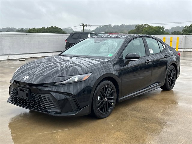 New 2026 Toyota Camry SE image 2
