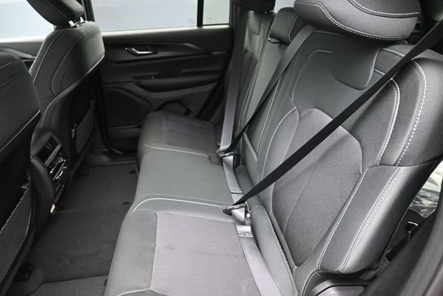 New 2026 Jeep Grand Cherokee Laredo X RWD image 11