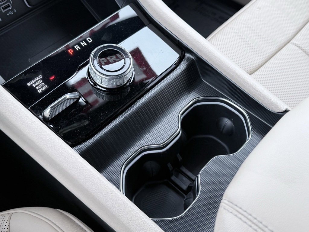 Used 2024 Jeep Grand Cherokee Limited w/ Luxury Tech Group II image 18