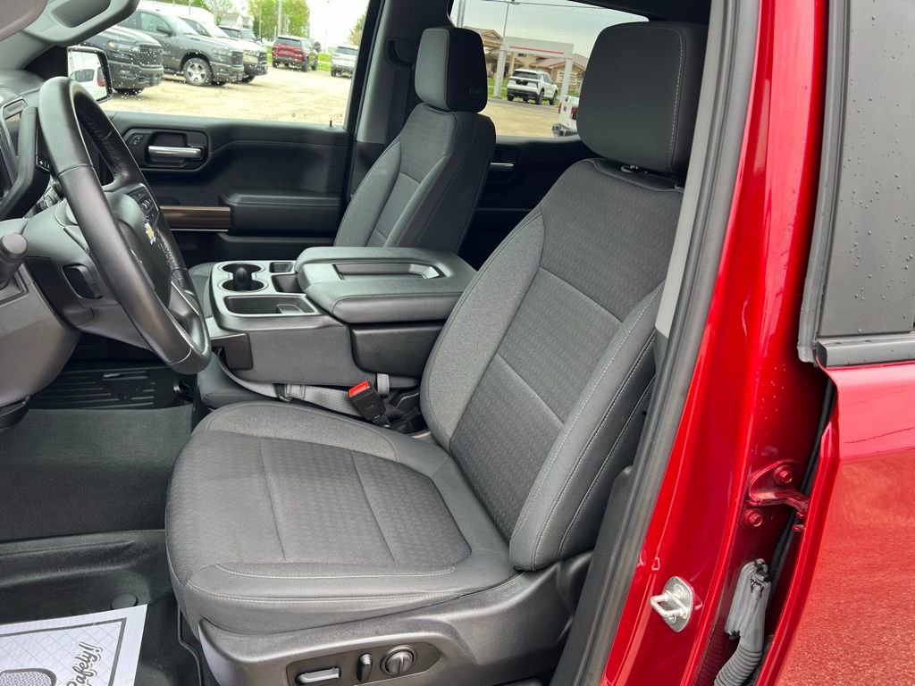 Used 2021 Chevrolet Silverado 1500 LT w/ Convenience Package II image 30
