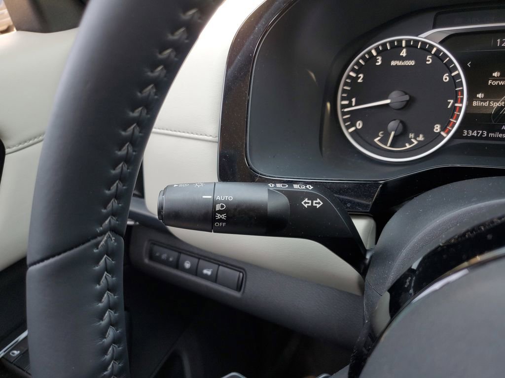 Used 2023 Nissan Pathfinder SL AWD/4WD image 21