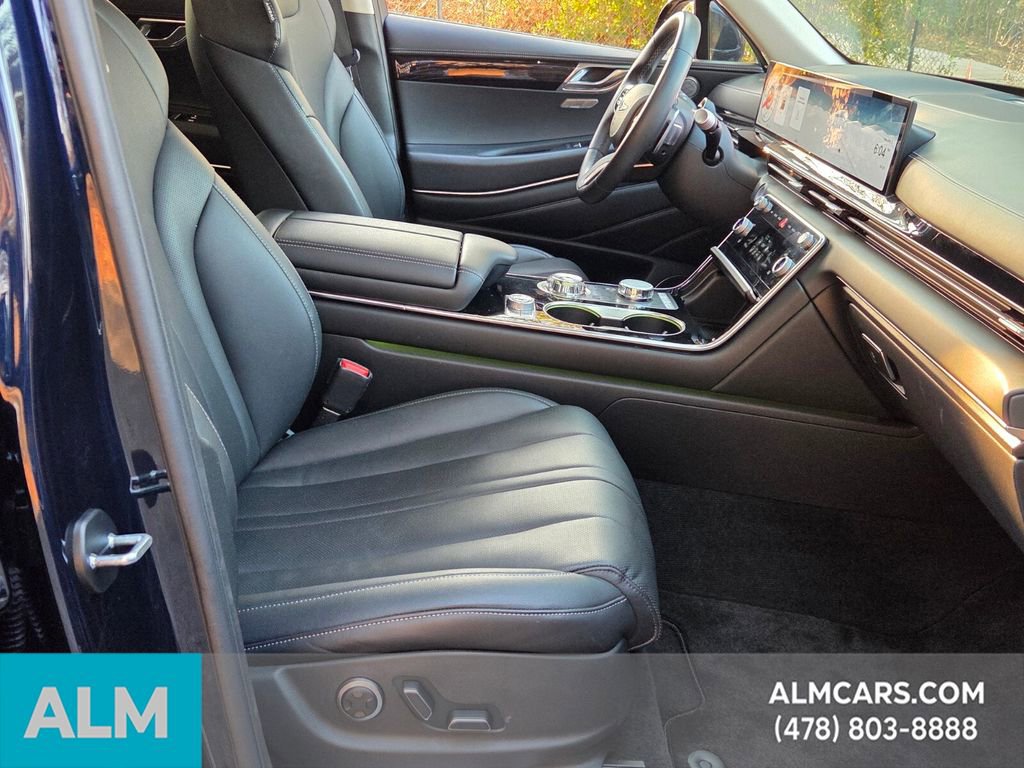 Used 2025 Genesis GV80 2.5T Standard image 18