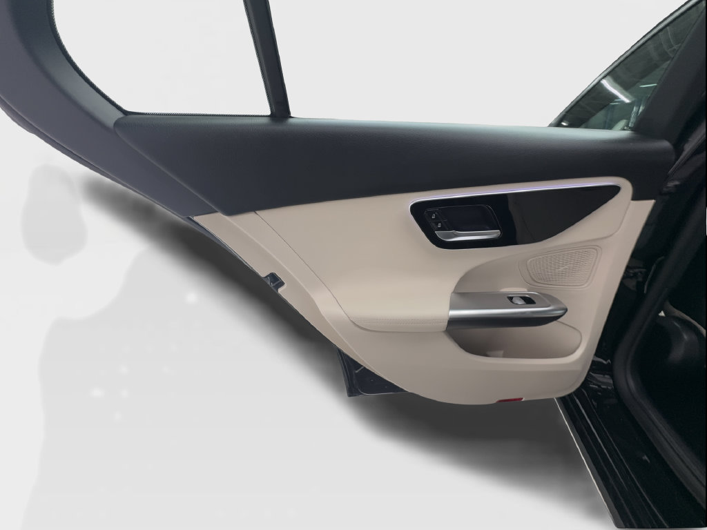 Used 2022 Mercedes-Benz C 300 Sedan image 27
