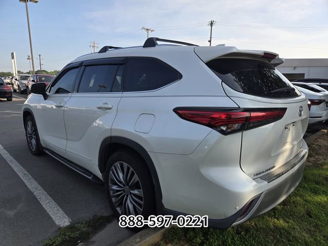 Used 2021 Toyota Highlander Platinum AWD/4WD image 6