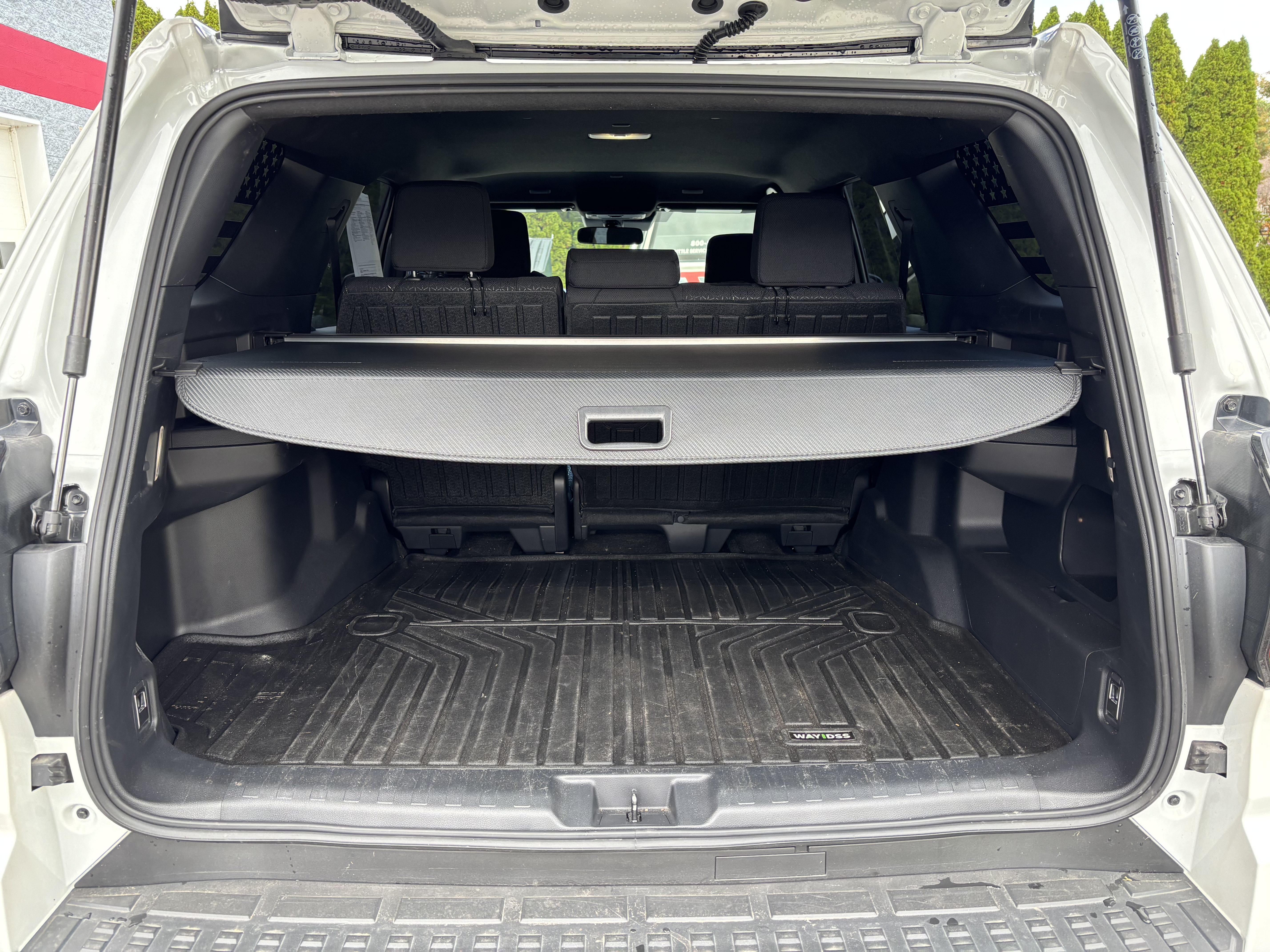 Certified 2025 Toyota 4Runner SR5 AWD/4WD image 5