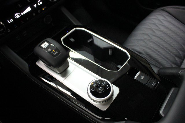 New 2026 Mitsubishi Outlander SEL image 14