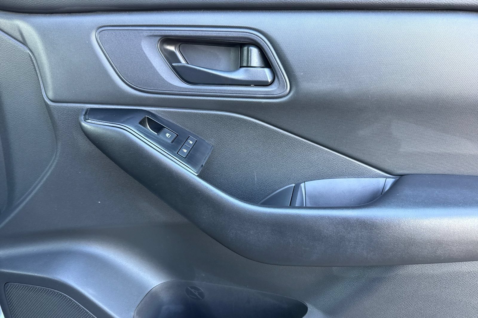 Certified 2024 Nissan Rogue S FWD image 23