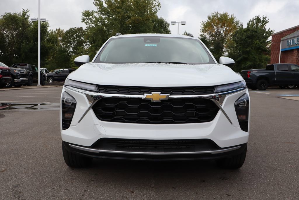 New 2026 Chevrolet Trax LT w/ Driver Confidence Package image 4