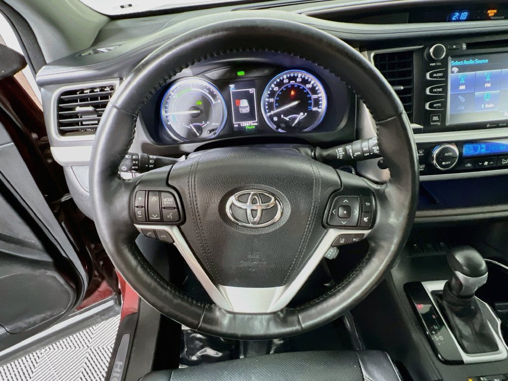 Used 2018 Toyota Highlander Limited Platinum AWD/4WD image 10