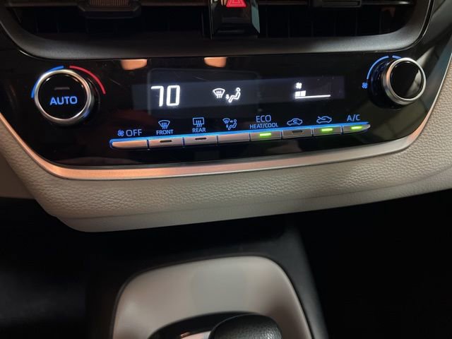 Used 2022 Toyota Corolla LE image 29